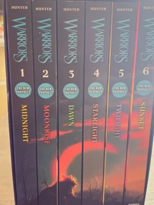 Warriors: the New Prophecy Box Set: Volumes 1 To 6