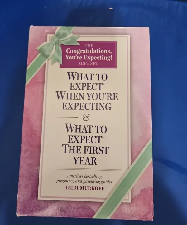 What To Expect: The Congratulations, You'Re Expecting! Gift Set