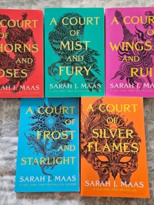 A Court of Thorns and Roses