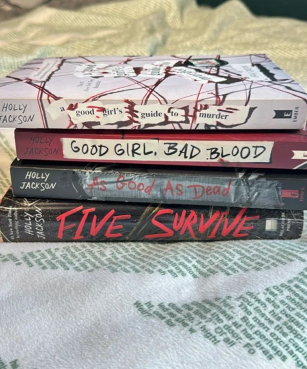 A Good Girl'S Guide To Murder (Bundle)