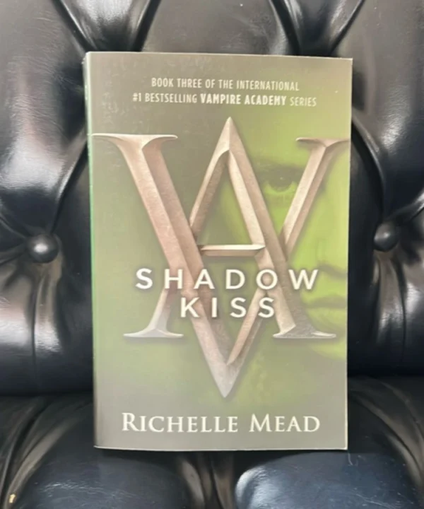 Shadow Kiss